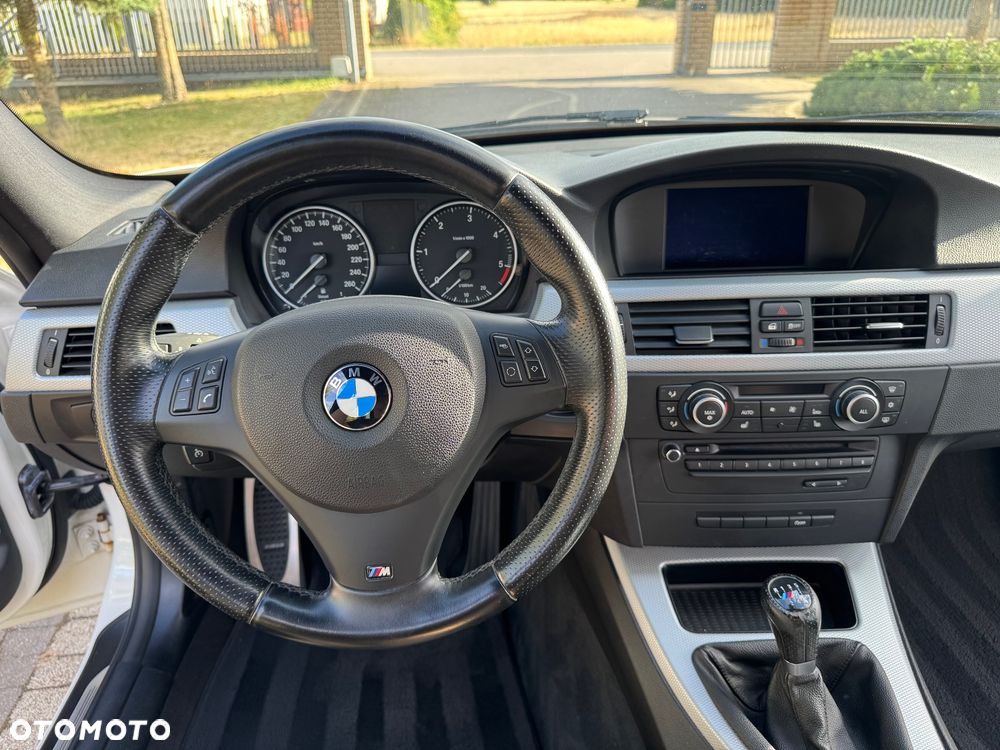 BMW Seria 3 320d M Sport EU6 - 19