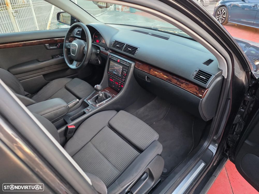 Audi A4 Avant 2.0 TDI S-line - 11