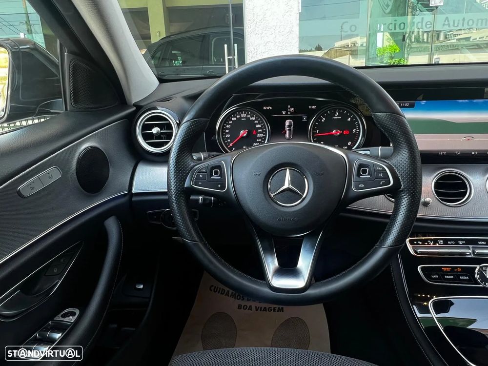 Mercedes-Benz E 220 d Avantgarde - 32