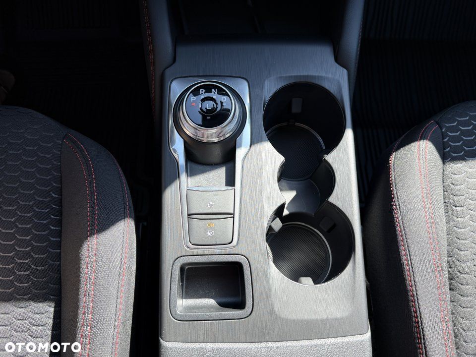 Ford Kuga - 13