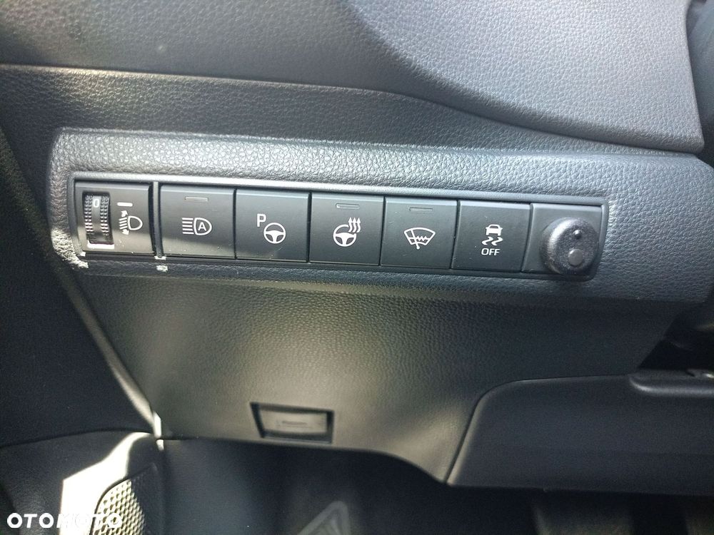 Toyota Corolla 2.0 Hybrid Executive - 20