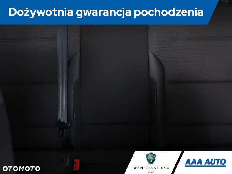 Volkswagen Golf - 11