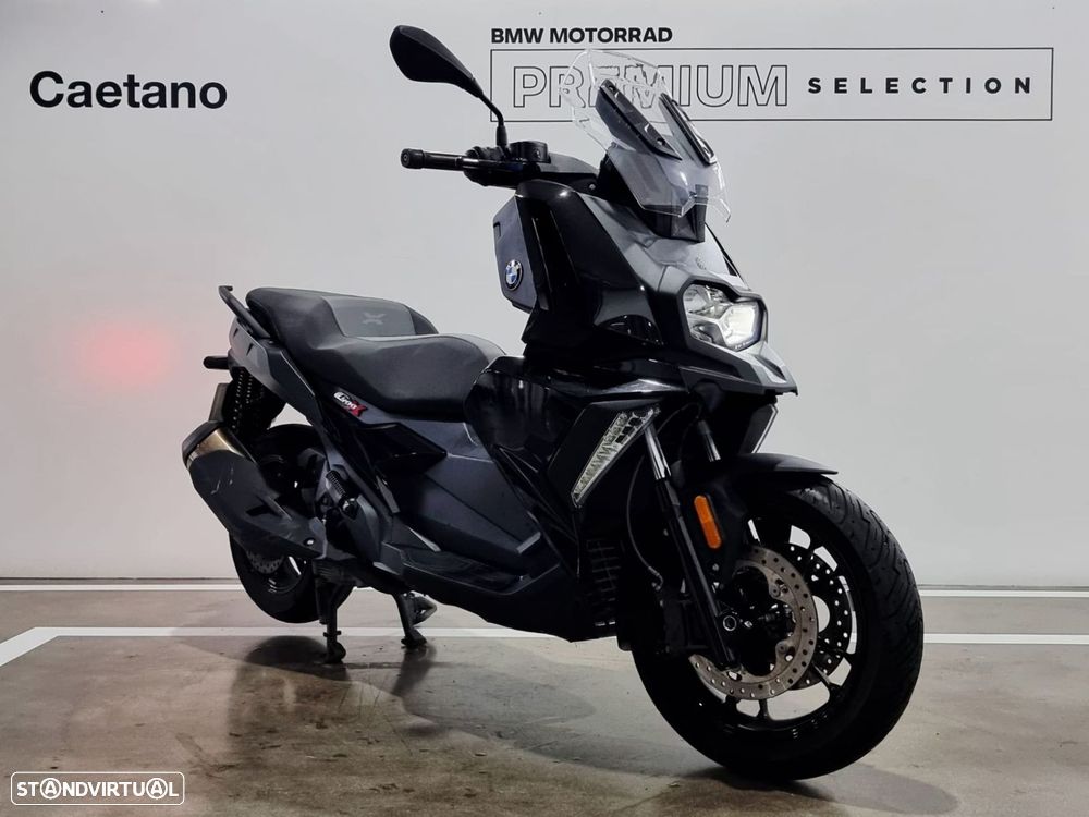 BMW C 400 X 400 X Triple Black - 4