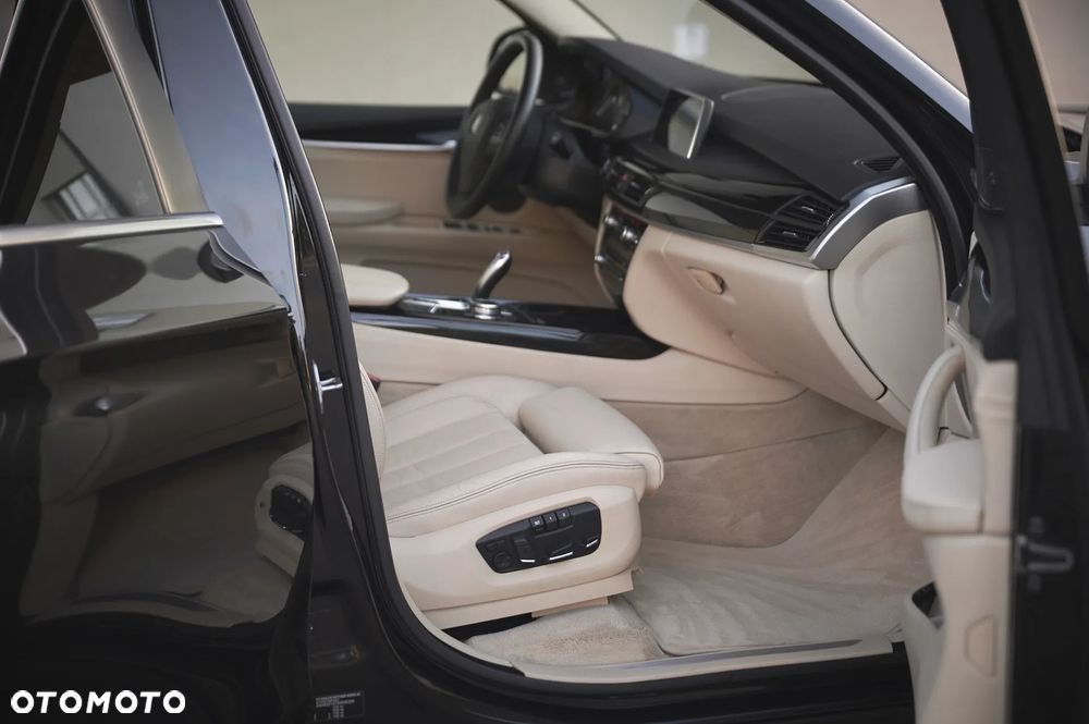 BMW X5 xDrive25d Sport-Aut - 29