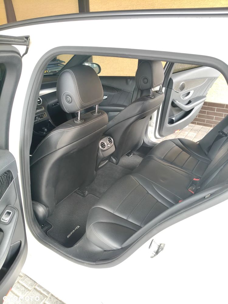 Mercedes-Benz Klasa C 200 4-Matic 9G-TRONIC - 17