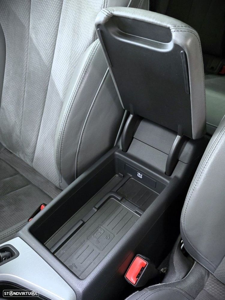 Audi A4 Avant 35 TDI S line S tronic - 33