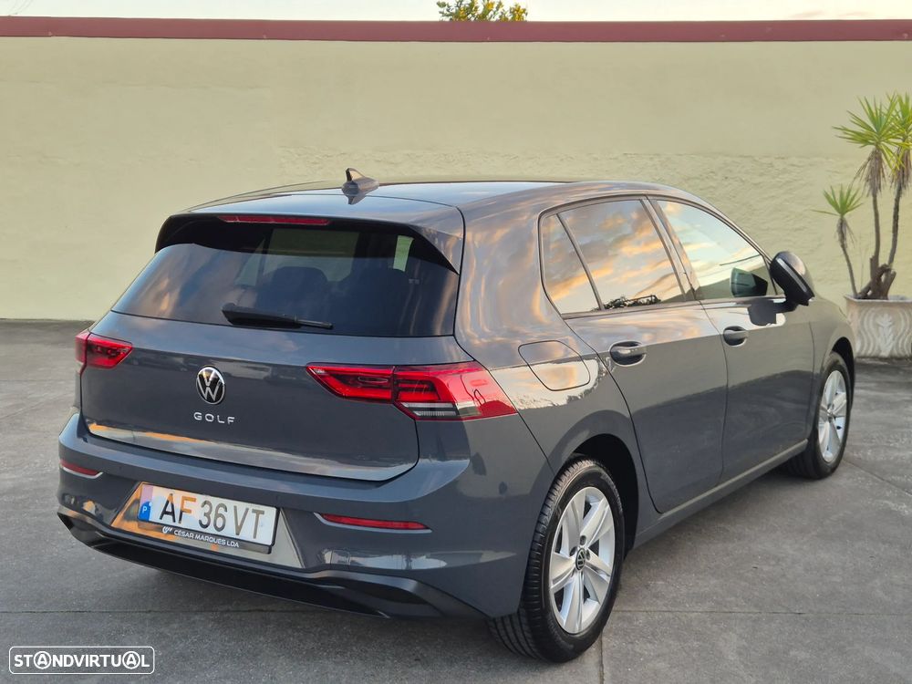 VW Golf 2.0 TDI Life - 17
