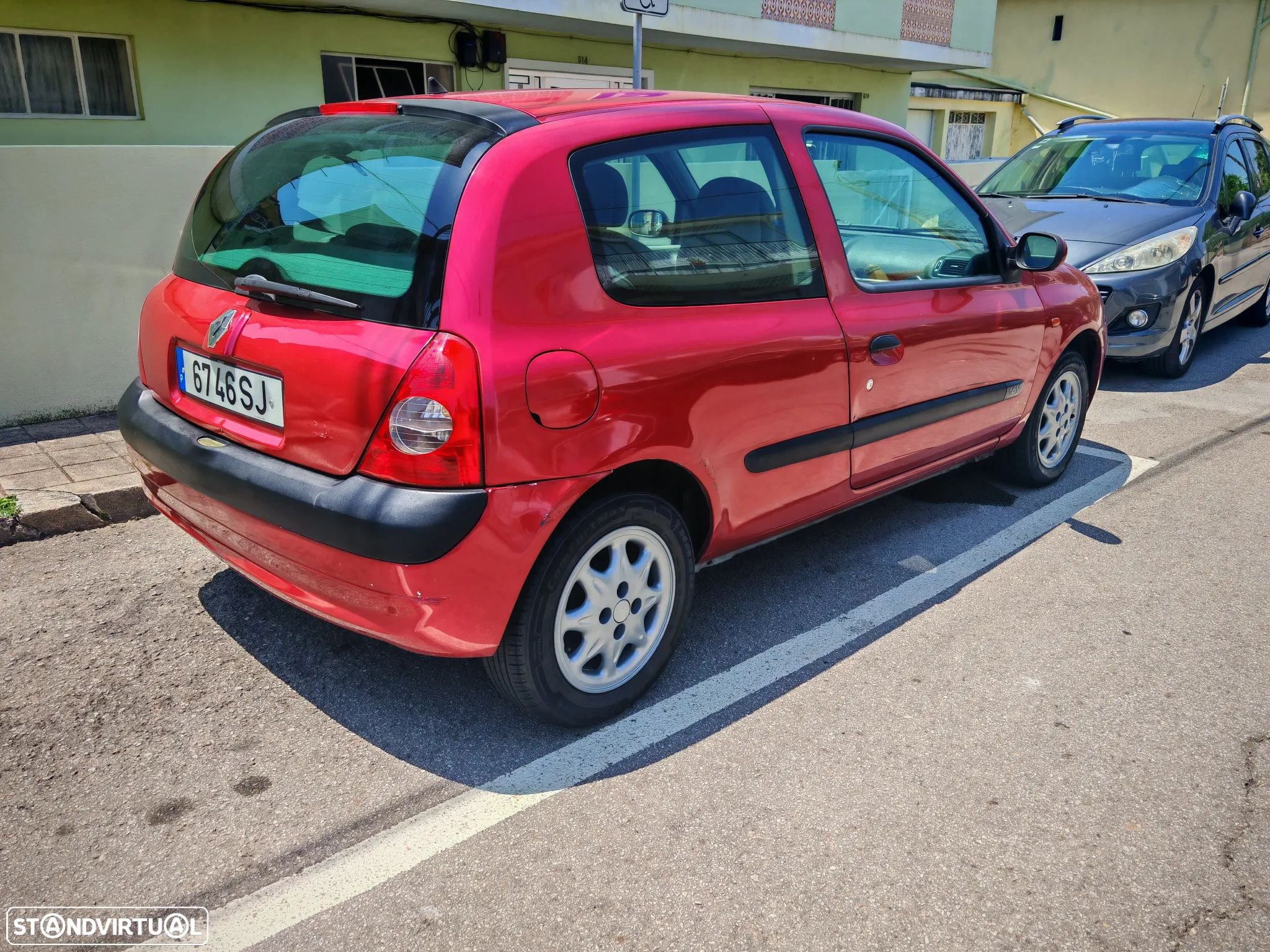 Renault Clio - 1