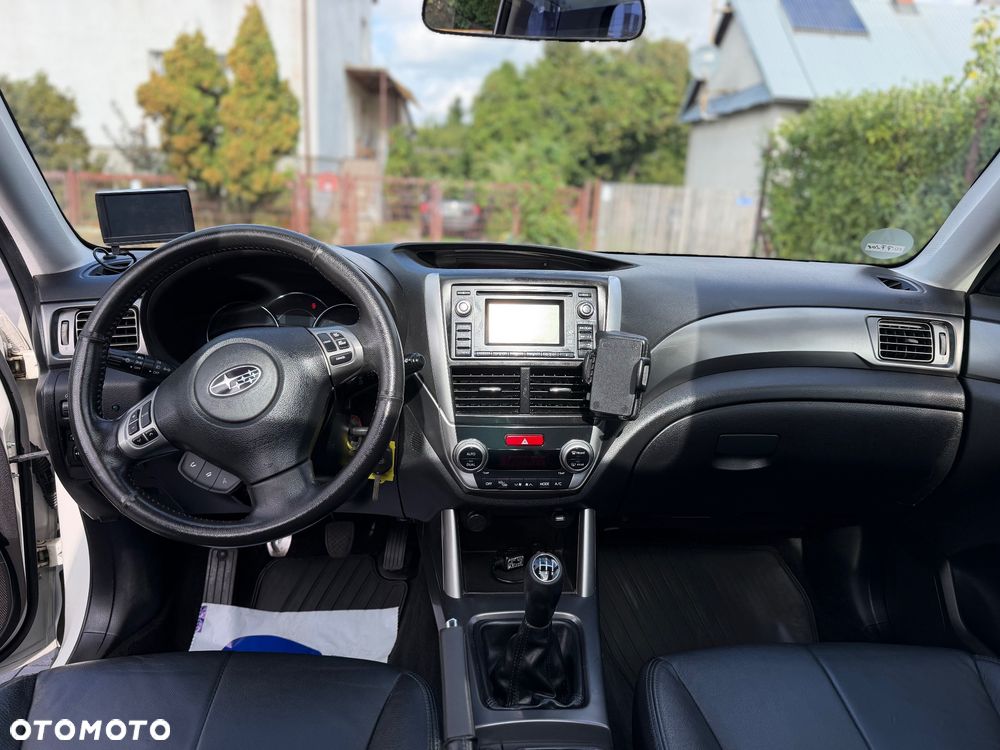 Subaru Forester 2.0X Exclusive - 16