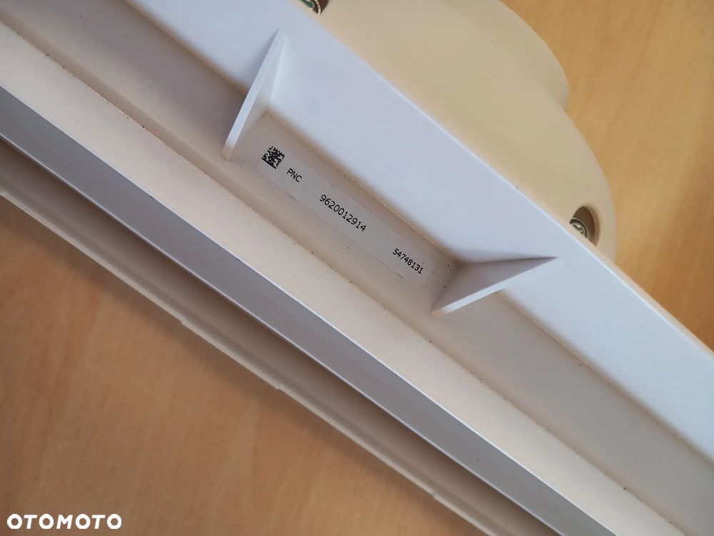 OKNO DACHOWE DOMETIC Z PODWÓJNĄ ROLETĄ 38X38 CM 48X48 CM - 11