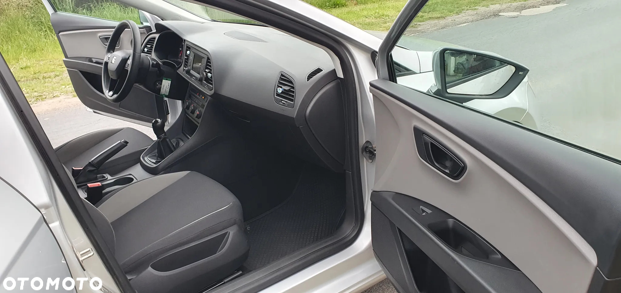 Seat Leon 1.6 TDI Reference - 12