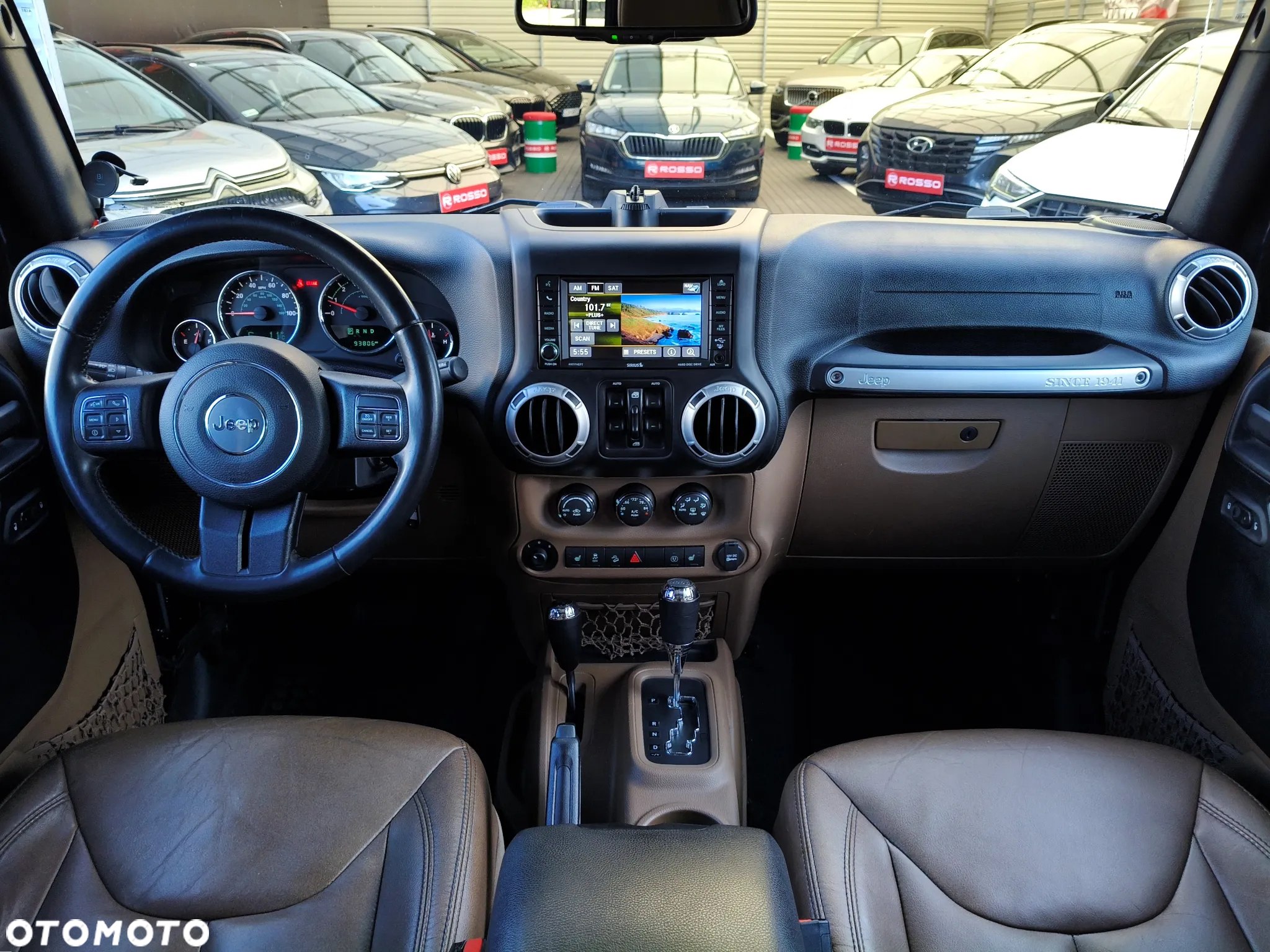 Jeep Wrangler 3.6 Unlim Sahara - 21
