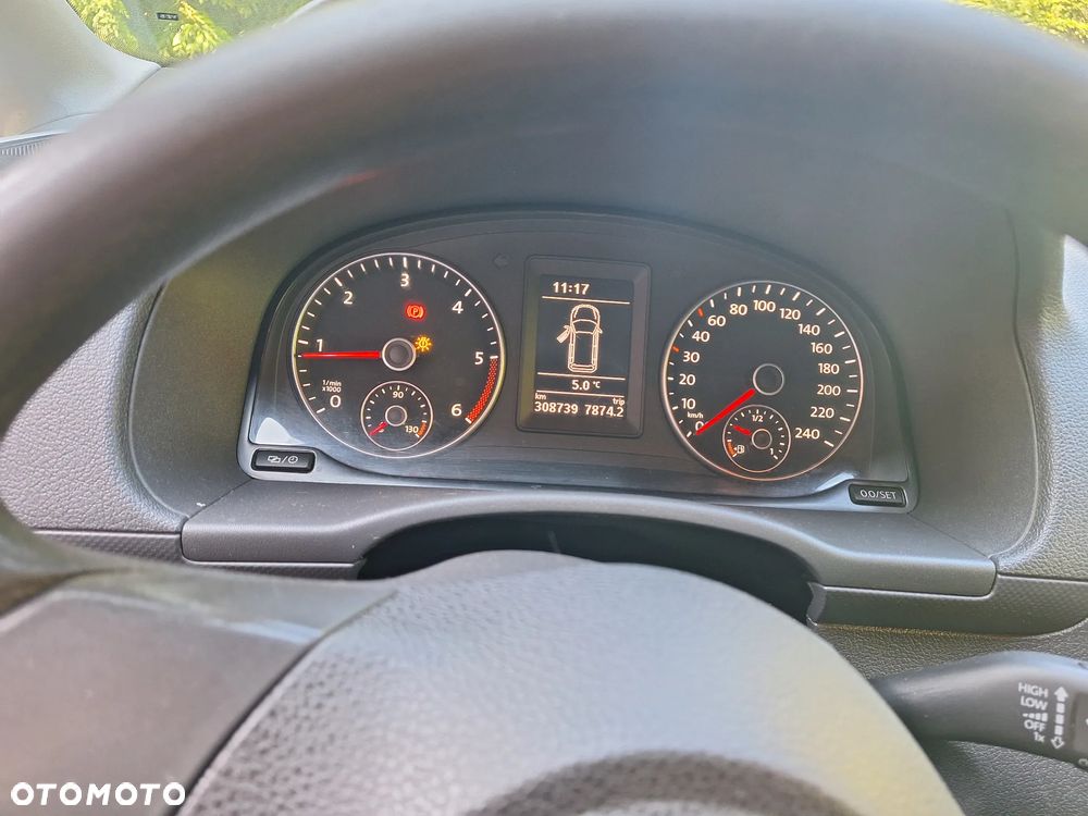 Volkswagen Caddy Maxi 2.0 TDI 4Motion - 6