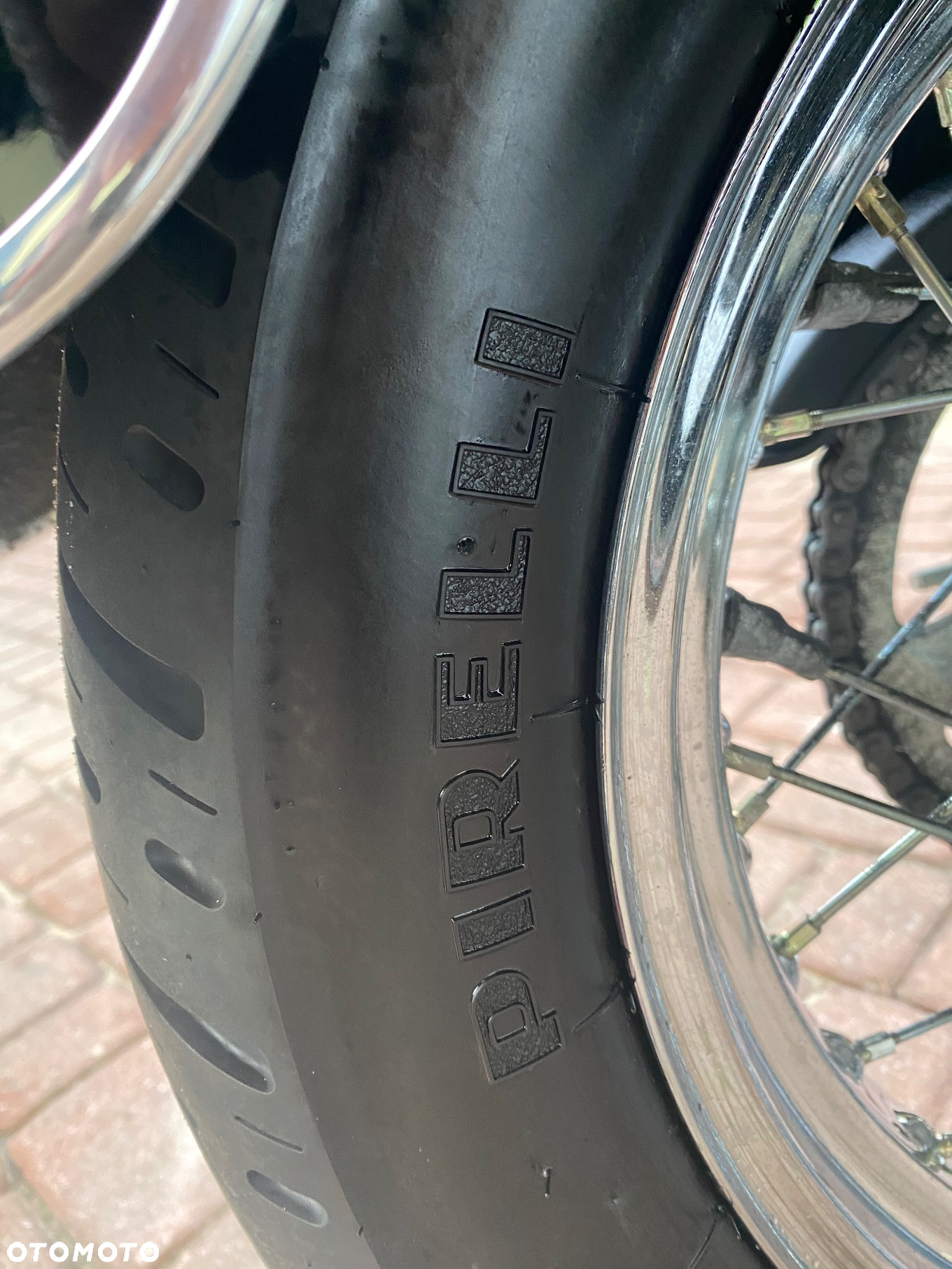 Suzuki Intruder - 14