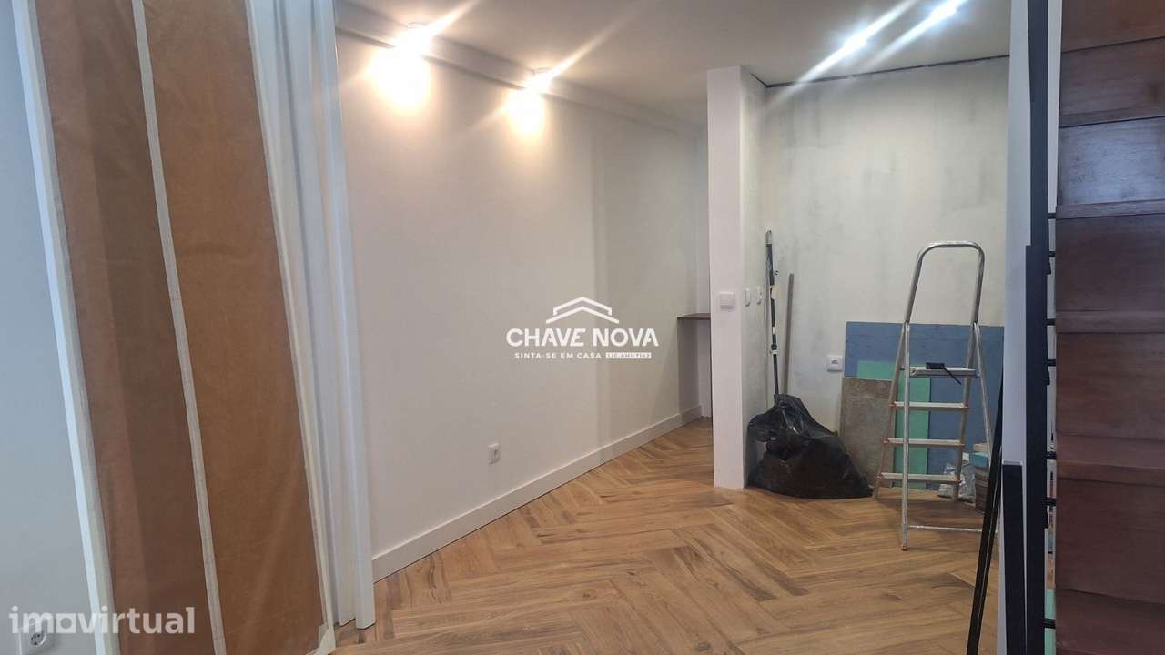 Moradia Geminada T1 totalmente remodelada no Porto - Grande imagem: 3/15