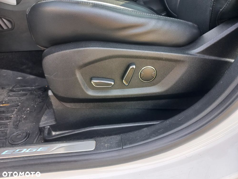 Ford Edge - 25