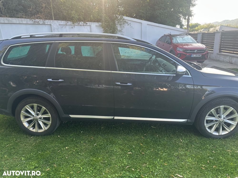Volkswagen Passat Alltrack 2.0 TDI 4Motion DSG BlueMotion Tec - 4