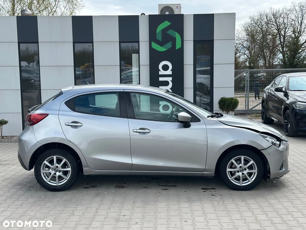 Mazda 2 - 4