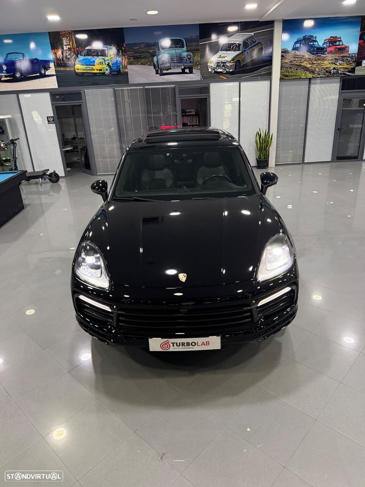 Porsche Cayenne - 2