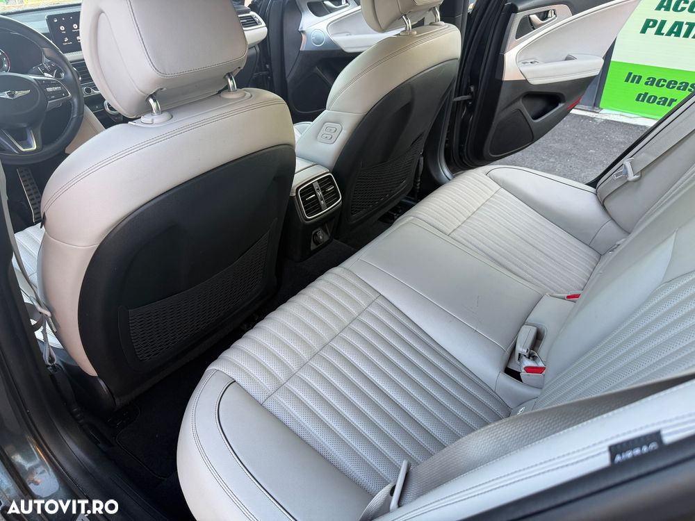 Genesis G70 - 11