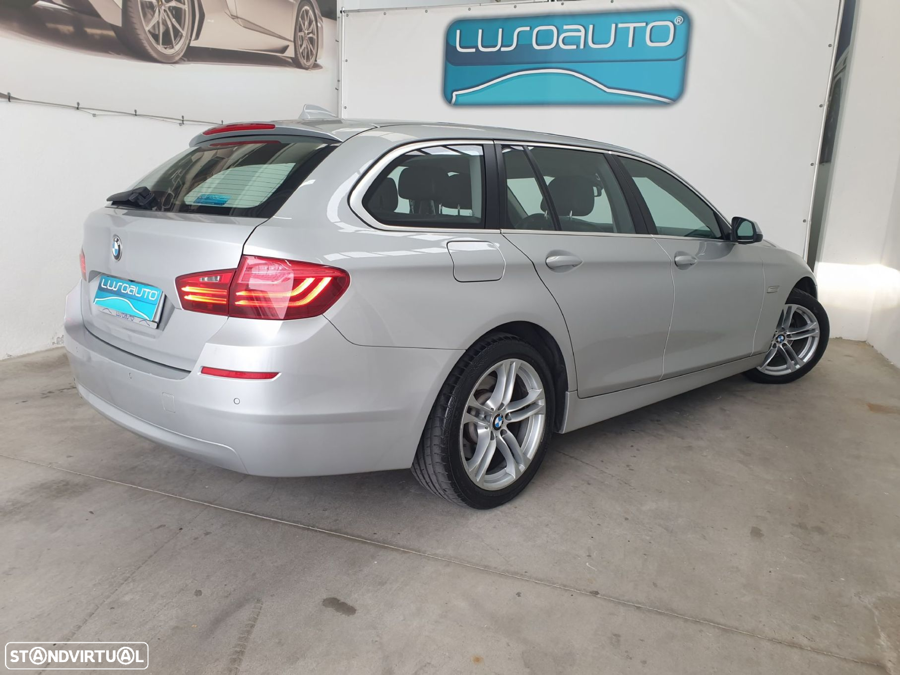 BMW 520 d Auto - 13