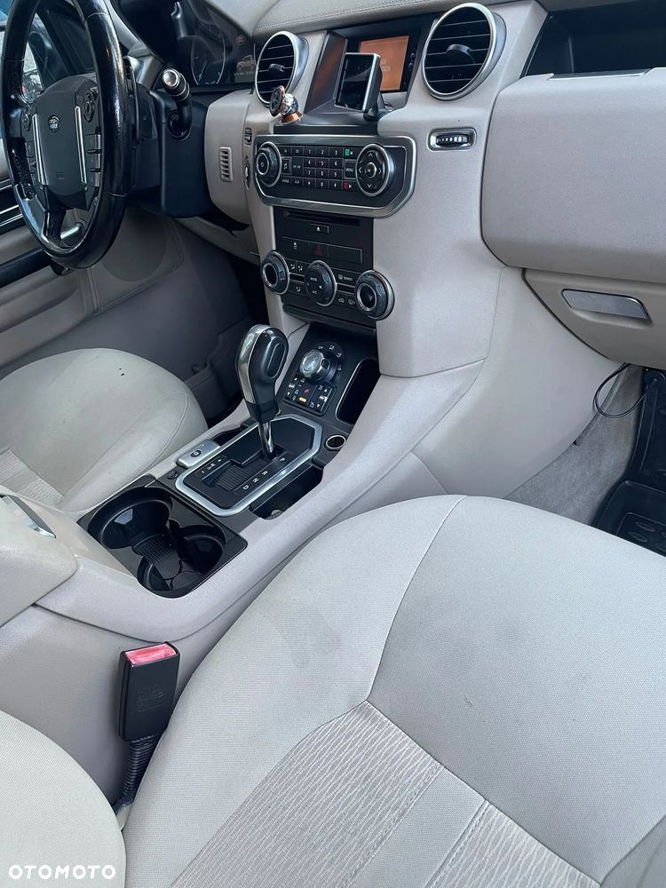Land Rover Discovery TD V6 S - 10