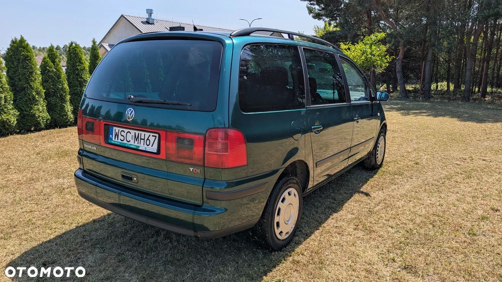 Volkswagen Sharan 1.9 TDI Comfortline - 2