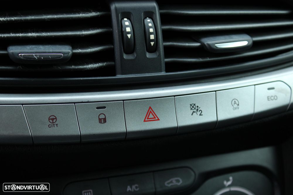 Fiat Tipo Station Wagon 1.6 M-Jet Lounge Tech DCT - 21