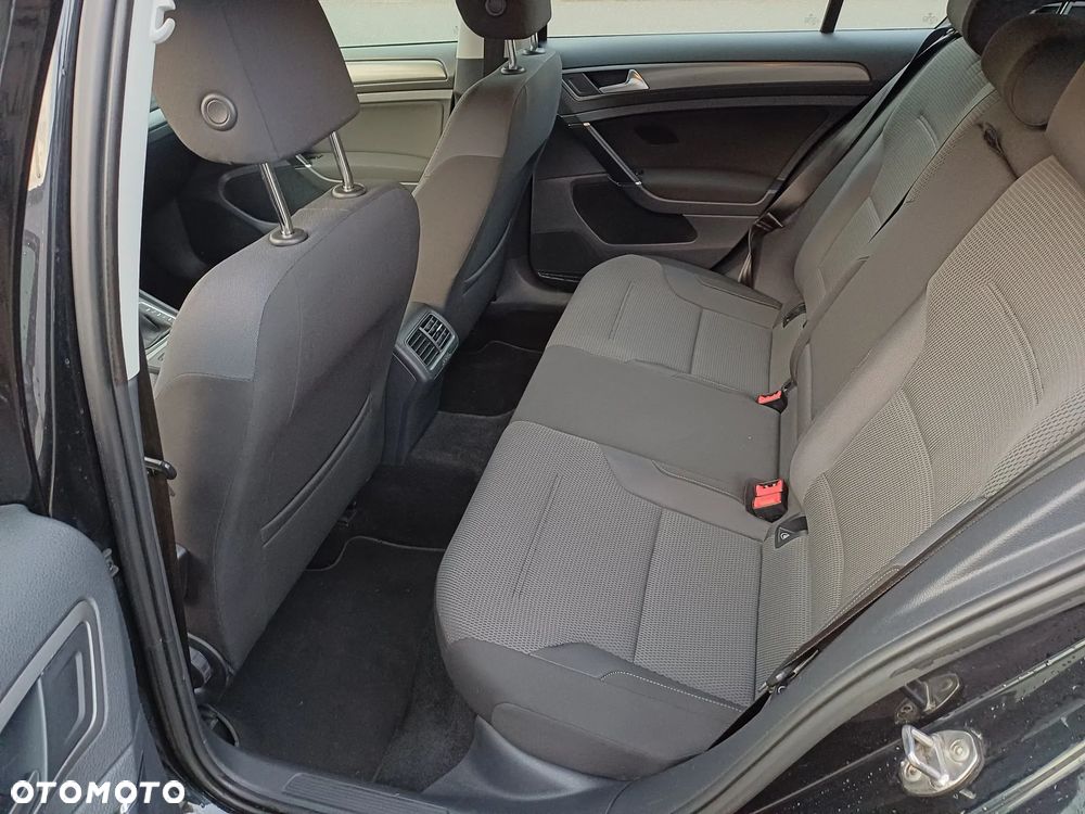 Volkswagen Golf 1.4 TSI BMT Comfortline - 14