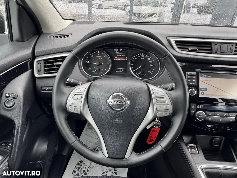 Nissan Qashqai - 14