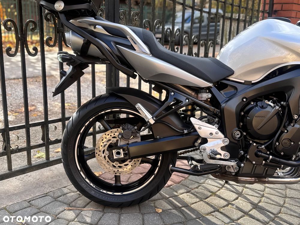Yamaha FZ6 - 9