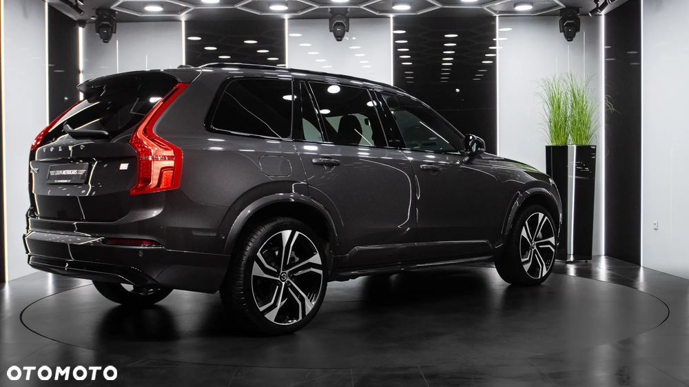 Volvo XC 90 T8 AWD Plug-In Hybrid Plus Dark 7os - 7