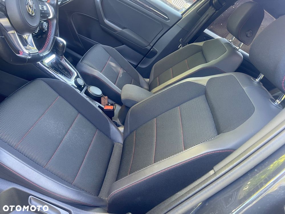 Volkswagen T-Roc 2.0 TSI 4Motion Premium DSG - 11