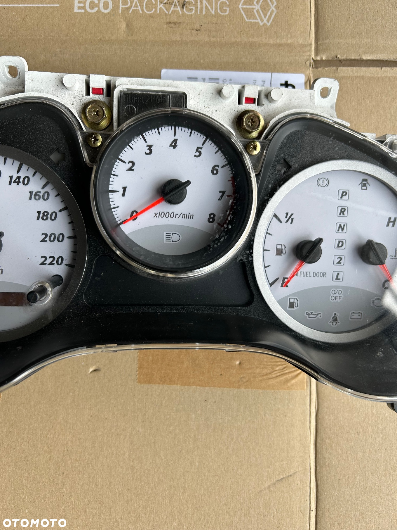 Toyota Rav 4 II licznik 83800-42A30 benzyna automat 2000-2005 rok - 3