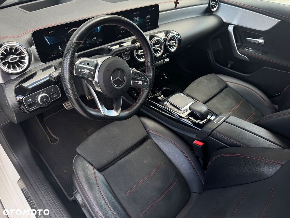 Mercedes-Benz CLA AMG 35 4-Matic 7G-DCT - 15