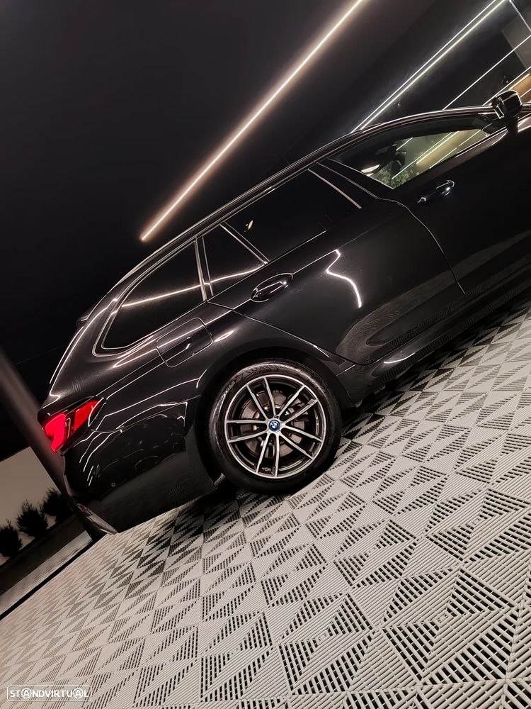BMW 520 e Pack M - 12