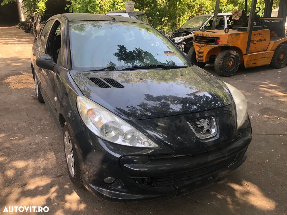 Dezmembrez Peugeot 206+ plus 2010 negru - 9