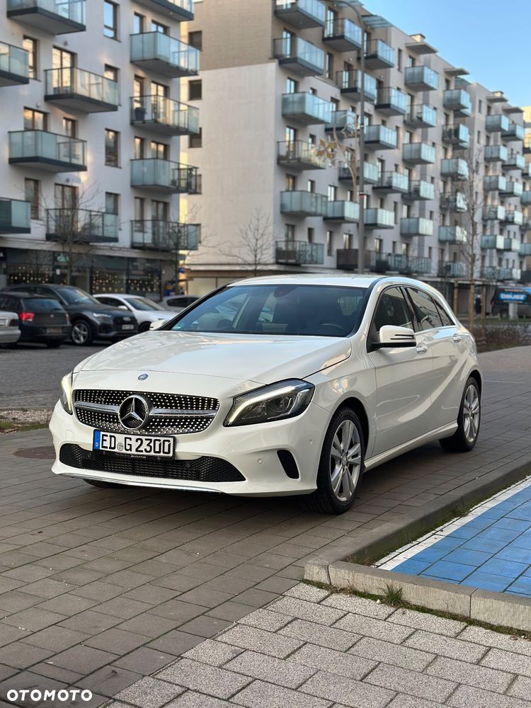 Mercedes-Benz Klasa A 180 7G-DCT SCORE - 1