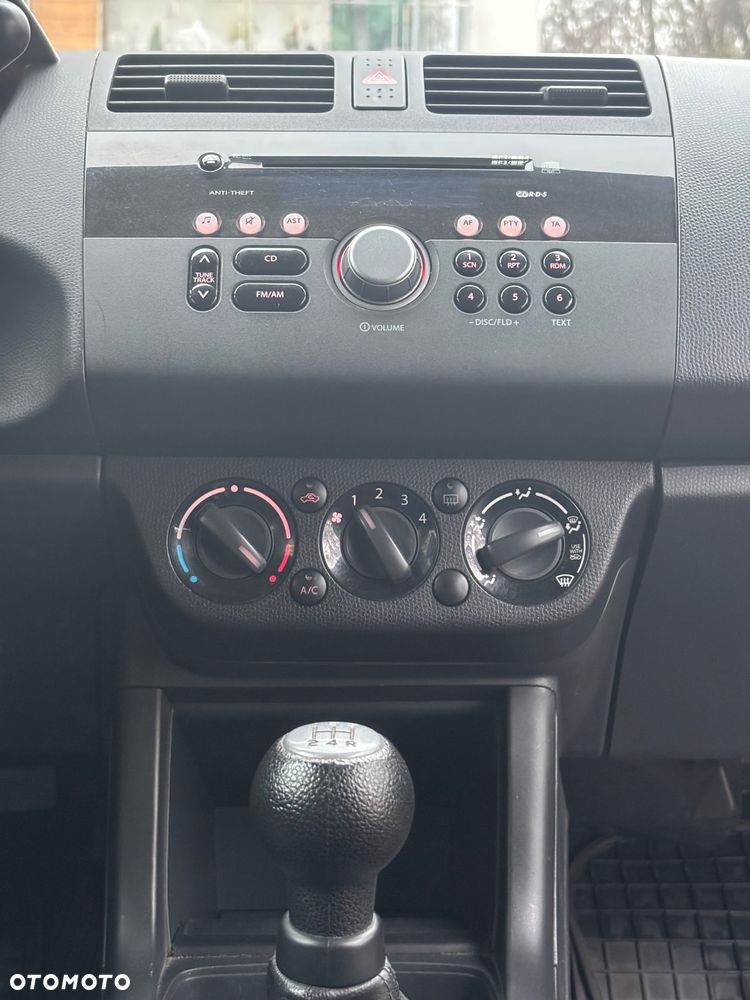 Suzuki Swift 1.5 GLX Sport - 23