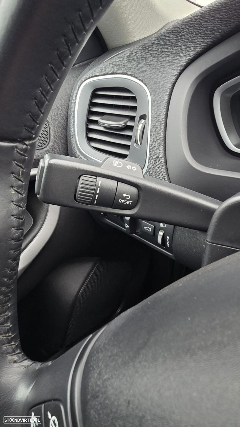 Volvo V40 1.6 D2 Kinetic - 15