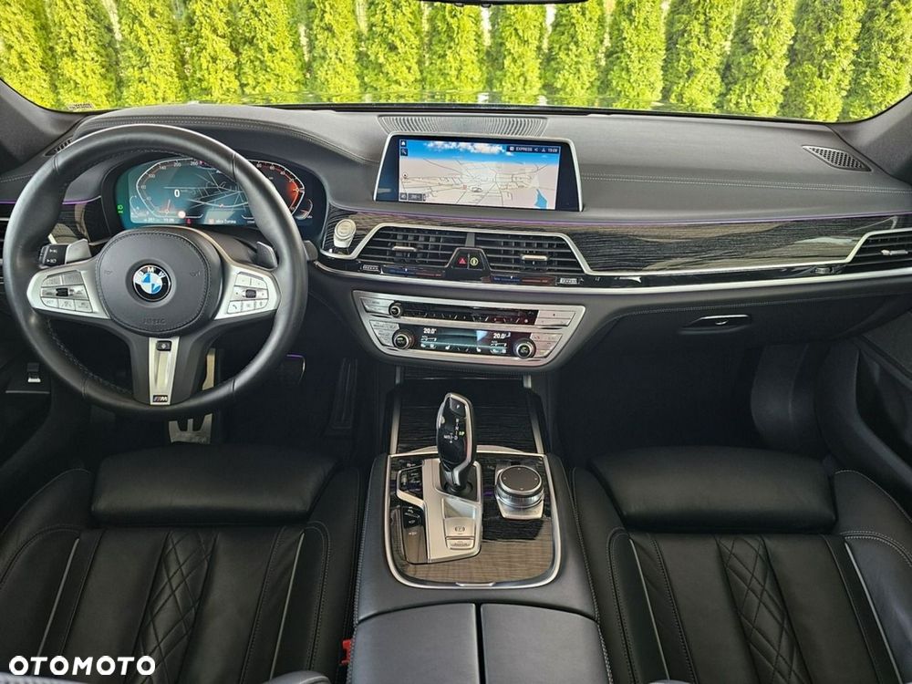 BMW Seria 7 - 40