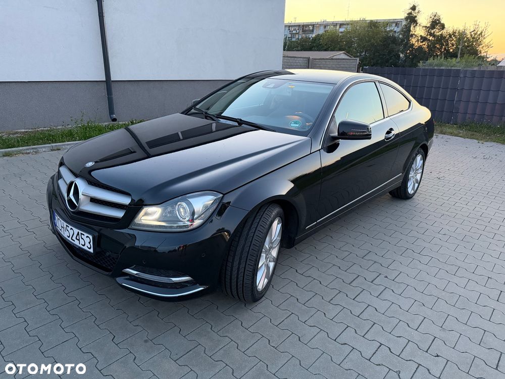Mercedes-Benz Klasa C 180 7G-TRONIC Edition - 11