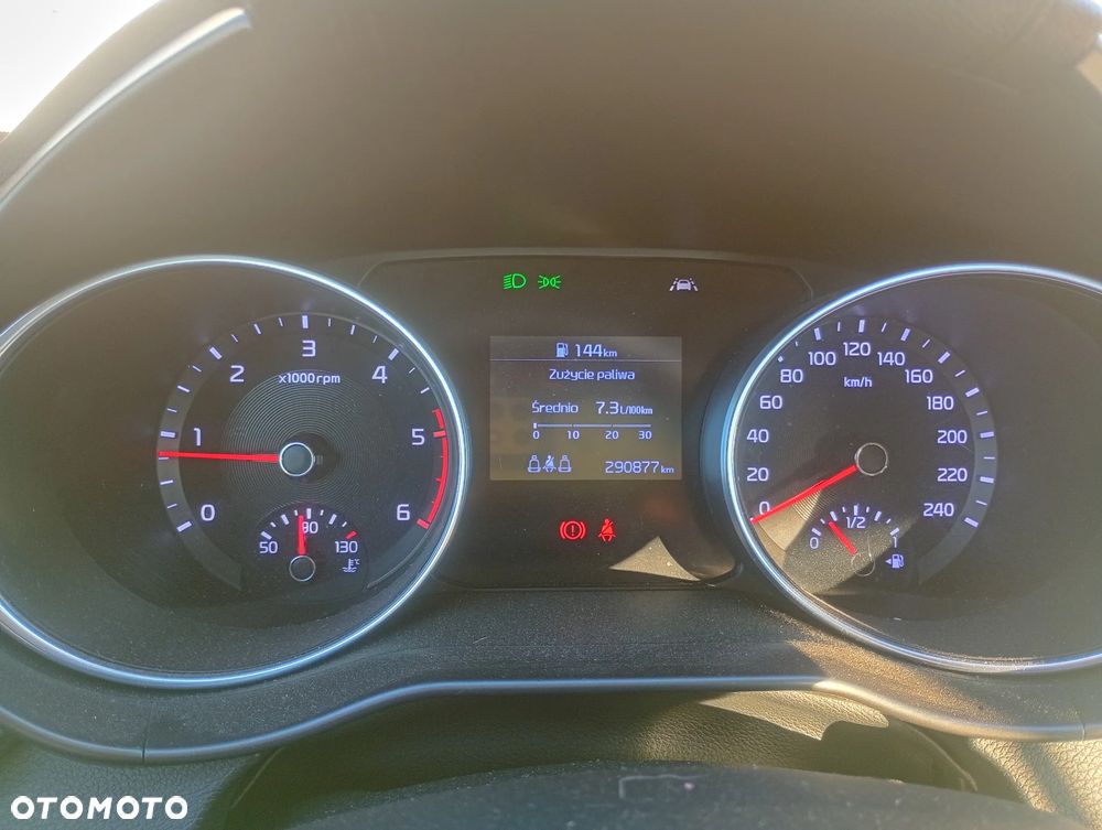 Kia Ceed 1.6 CRDi SCR M - 23
