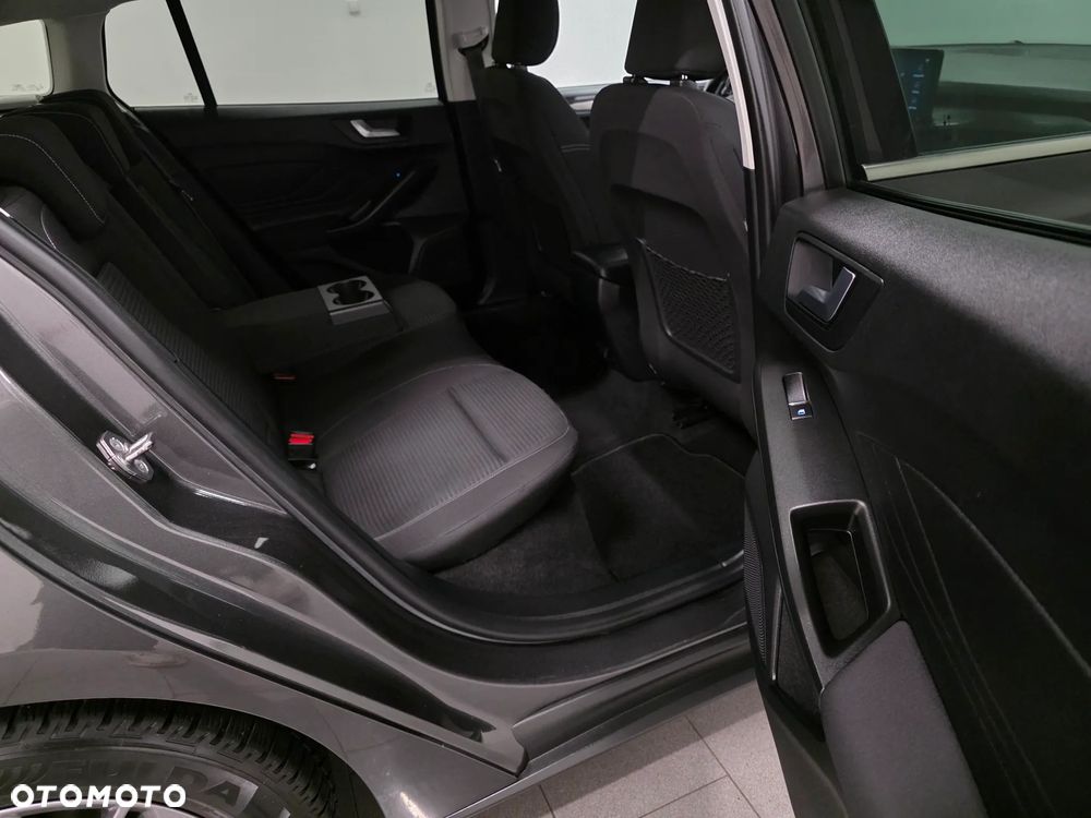 Ford Focus 1.5 EcoBlue Titanium X - 32