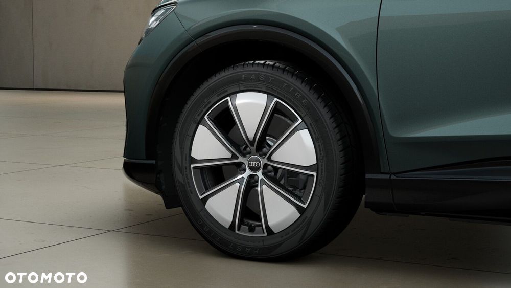 Audi Q4 e-tron - 6