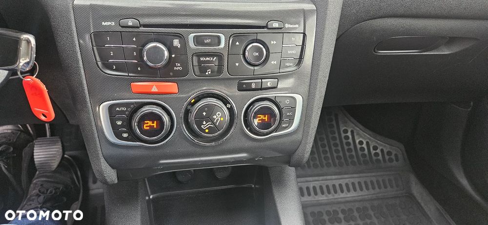 Citroën C4 HDi 115 Exclusive - 18