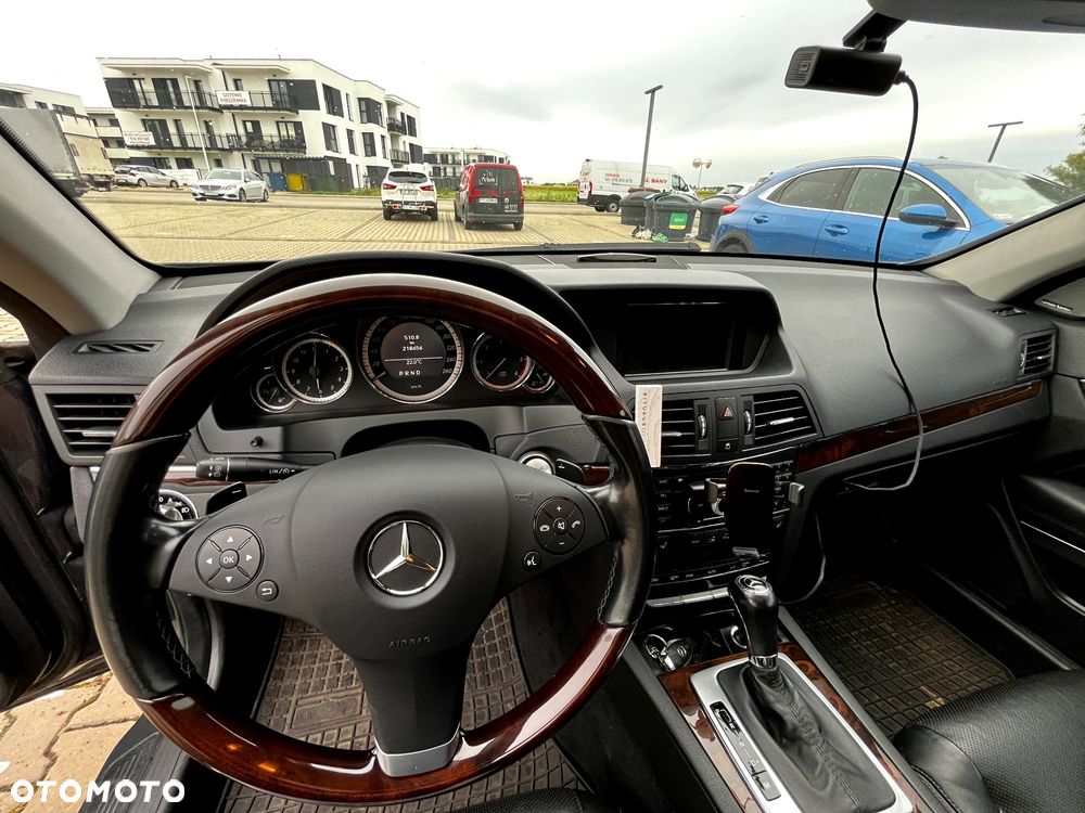 Mercedes-Benz Klasa E 350 CDI DPF BlueEFFICIENCY 7G-TRONIC Avantgarde - 20