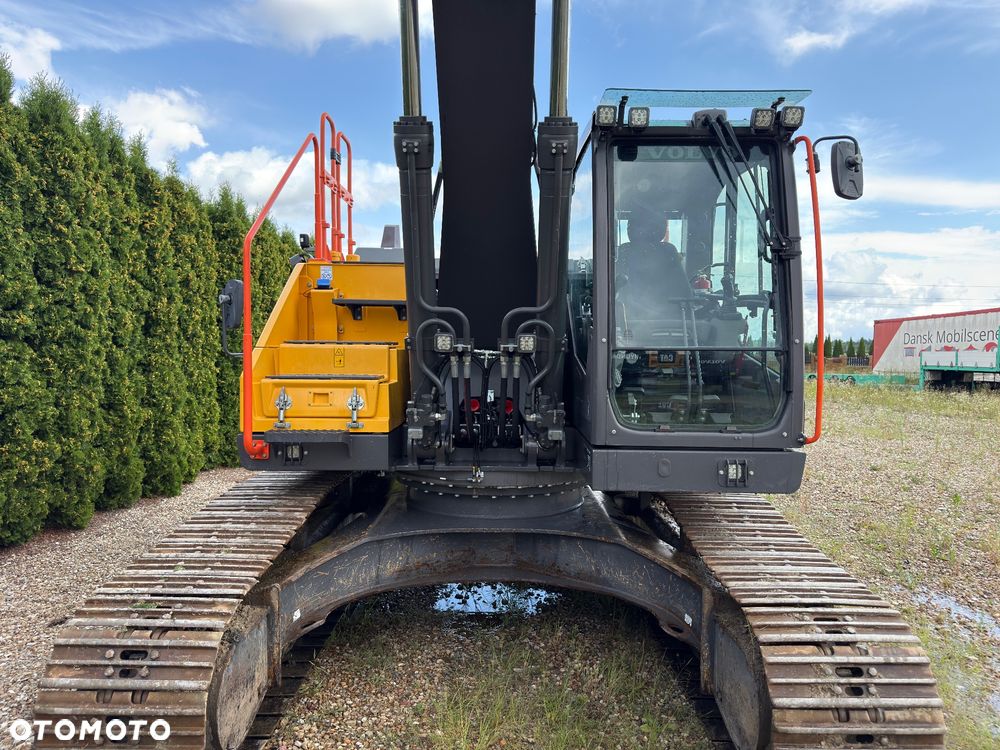 Volvo EC 250 EL - 12