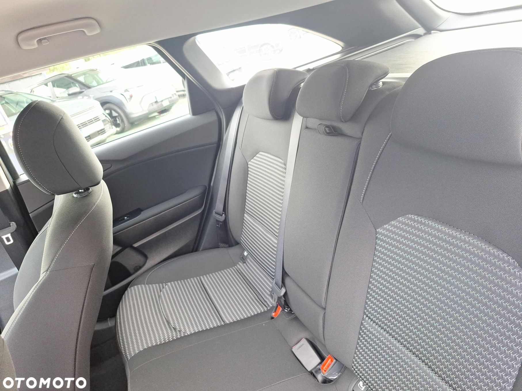 Kia Ceed - 16