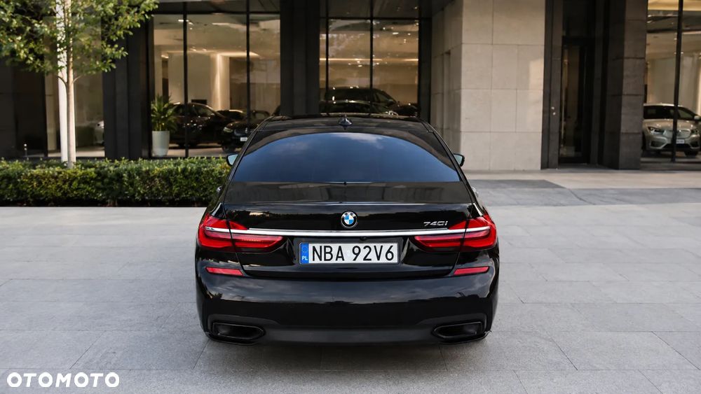 BMW Seria 7 740i - 6